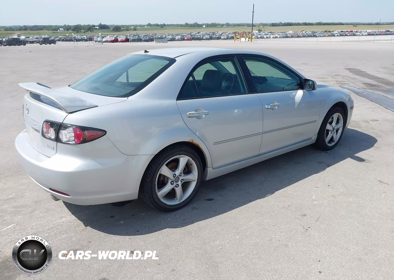 2007 Mazda Mazda6 S Touring VIN:1YVHP80D275M52331 - 4