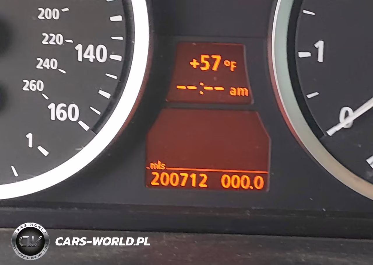 2006 BMW 525Xi VIN:WBANF33556CS35771 - 16