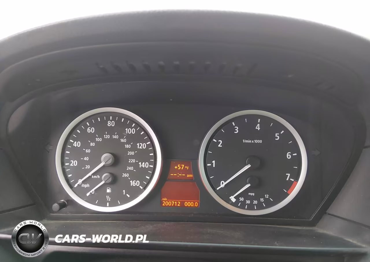 2006 BMW 525Xi VIN:WBANF33556CS35771 - 7