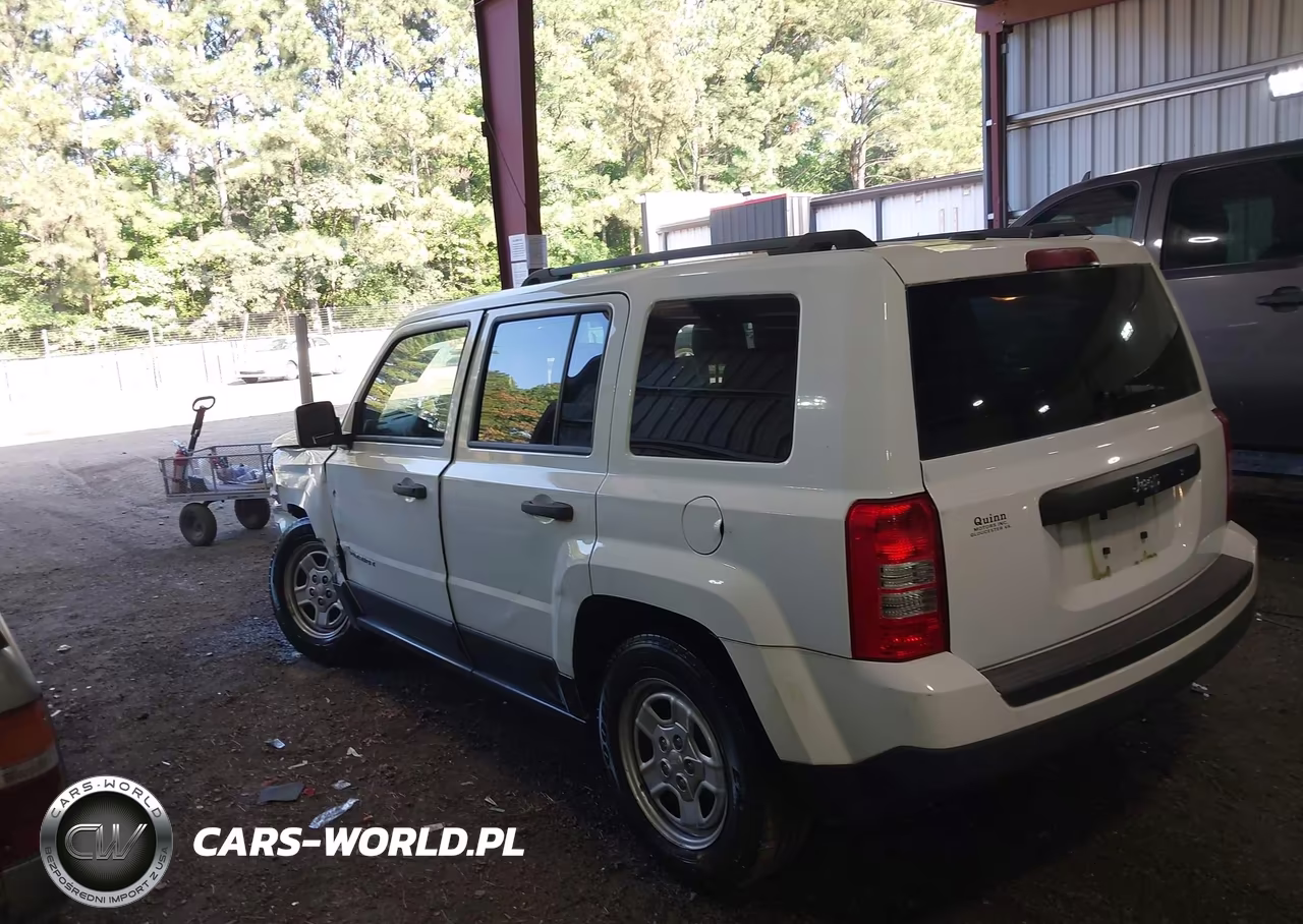 2015 Jeep Patriot Sport VIN:1C4NJPBBXFD350280 - 3