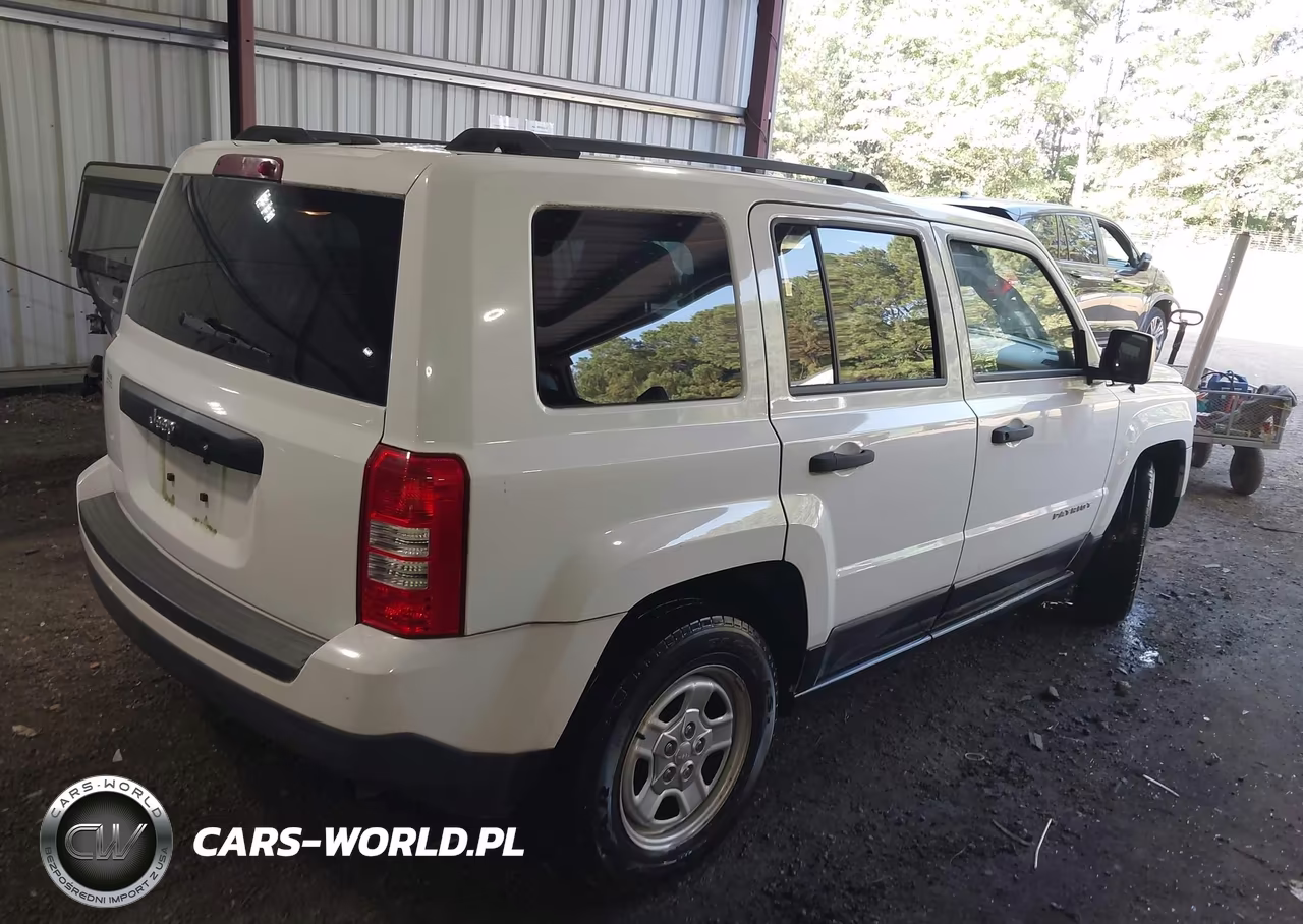 2015 Jeep Patriot Sport VIN:1C4NJPBBXFD350280 - 4