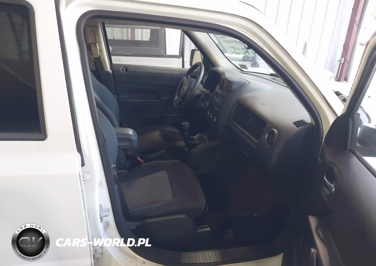 2015 Jeep Patriot Sport VIN:1C4NJPBBXFD350280 - 5