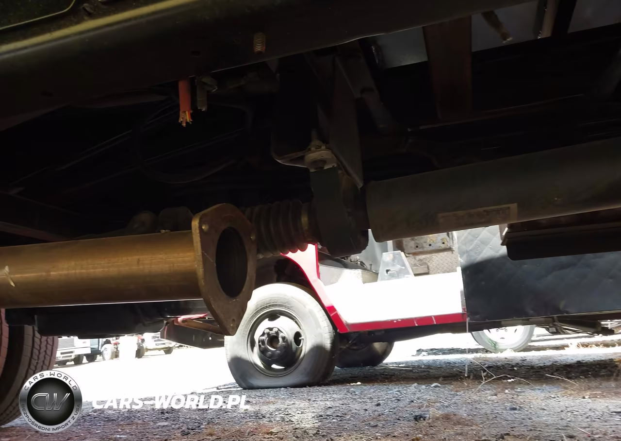 2024 Ford F-550 Chassis Xl VIN:1FDUF5GT0REE19734 - 24