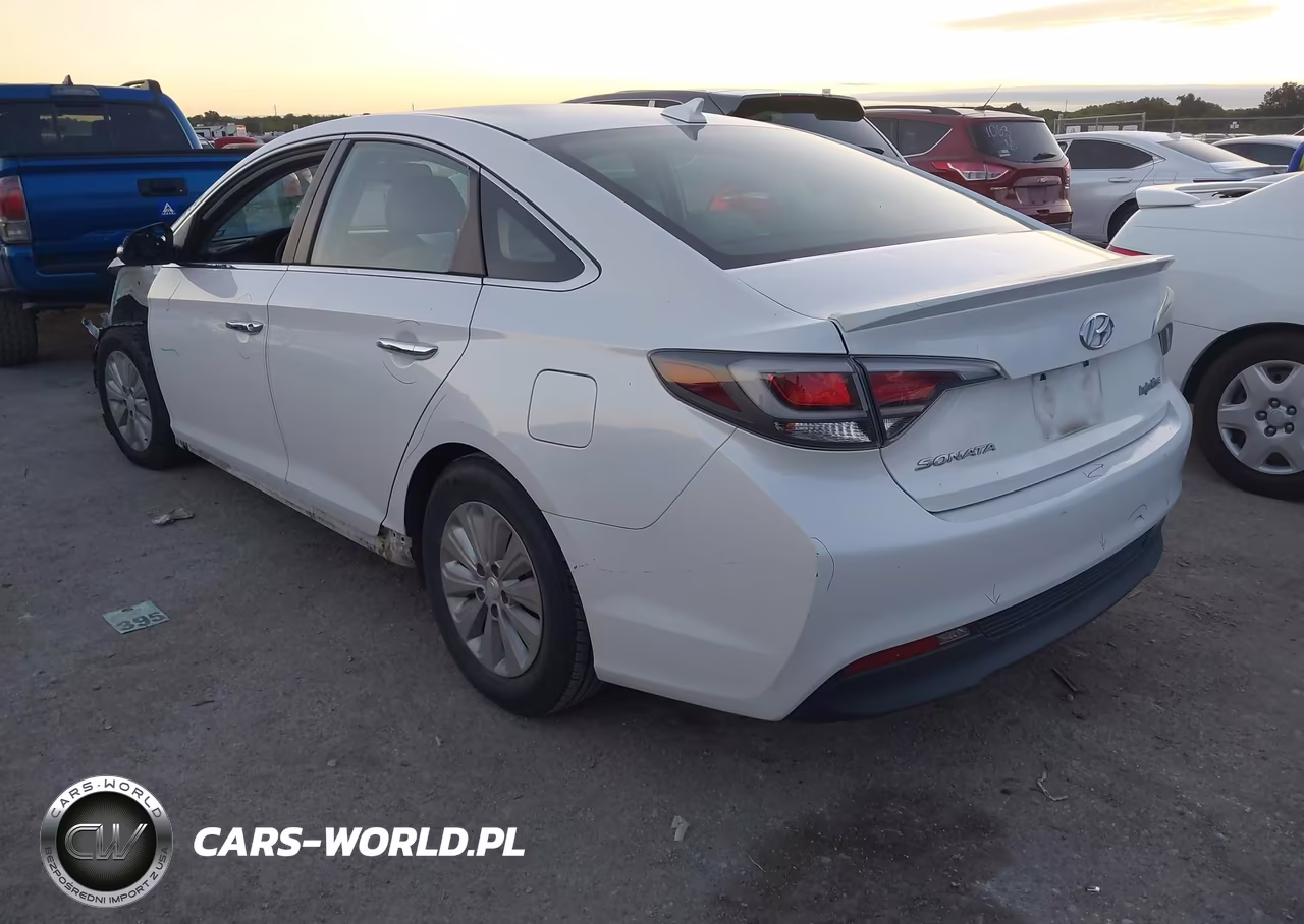 2016 Hyundai Sonata Hybrid Se VIN:KMHE24L19GA027922 - 3