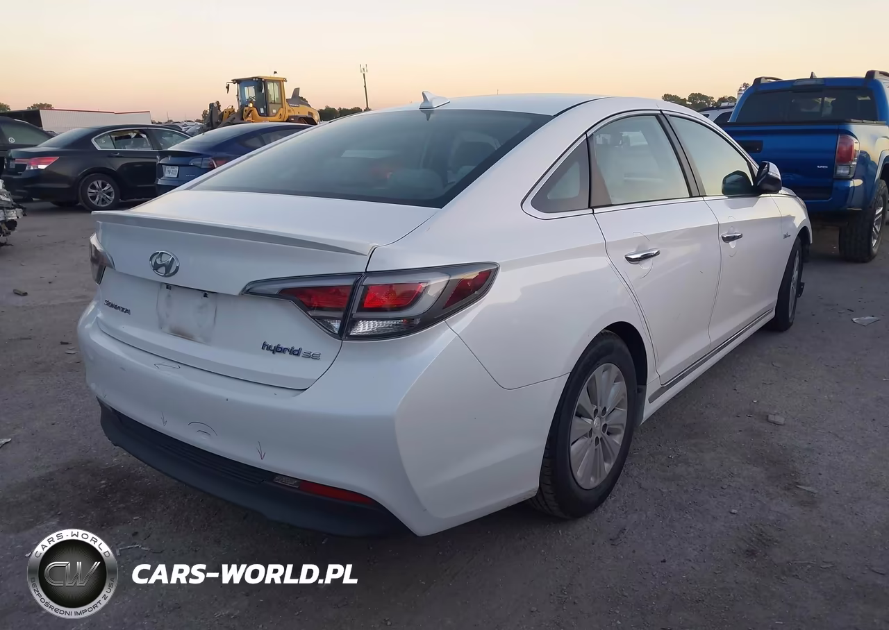 2016 Hyundai Sonata Hybrid Se VIN:KMHE24L19GA027922 - 4