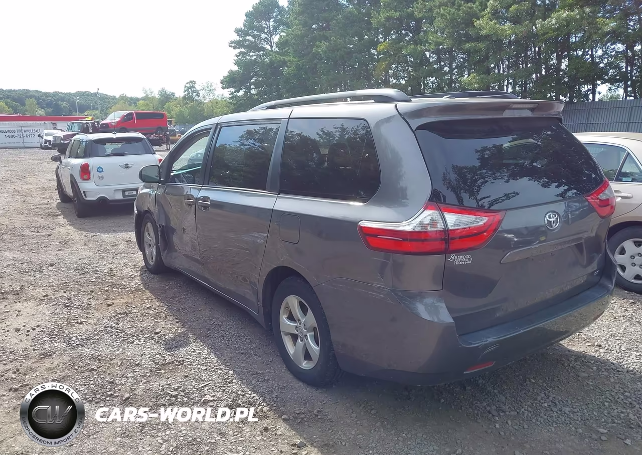 2017 Toyota Sienna Le 8 Passenger VIN:5TDKZ3DC7HS766515 - 3