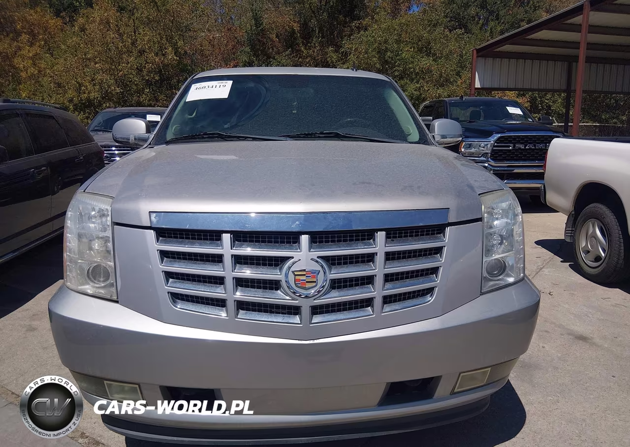 2011 Cadillac Escalade Standard VIN:1GYS4AEF3BR234674 - 12