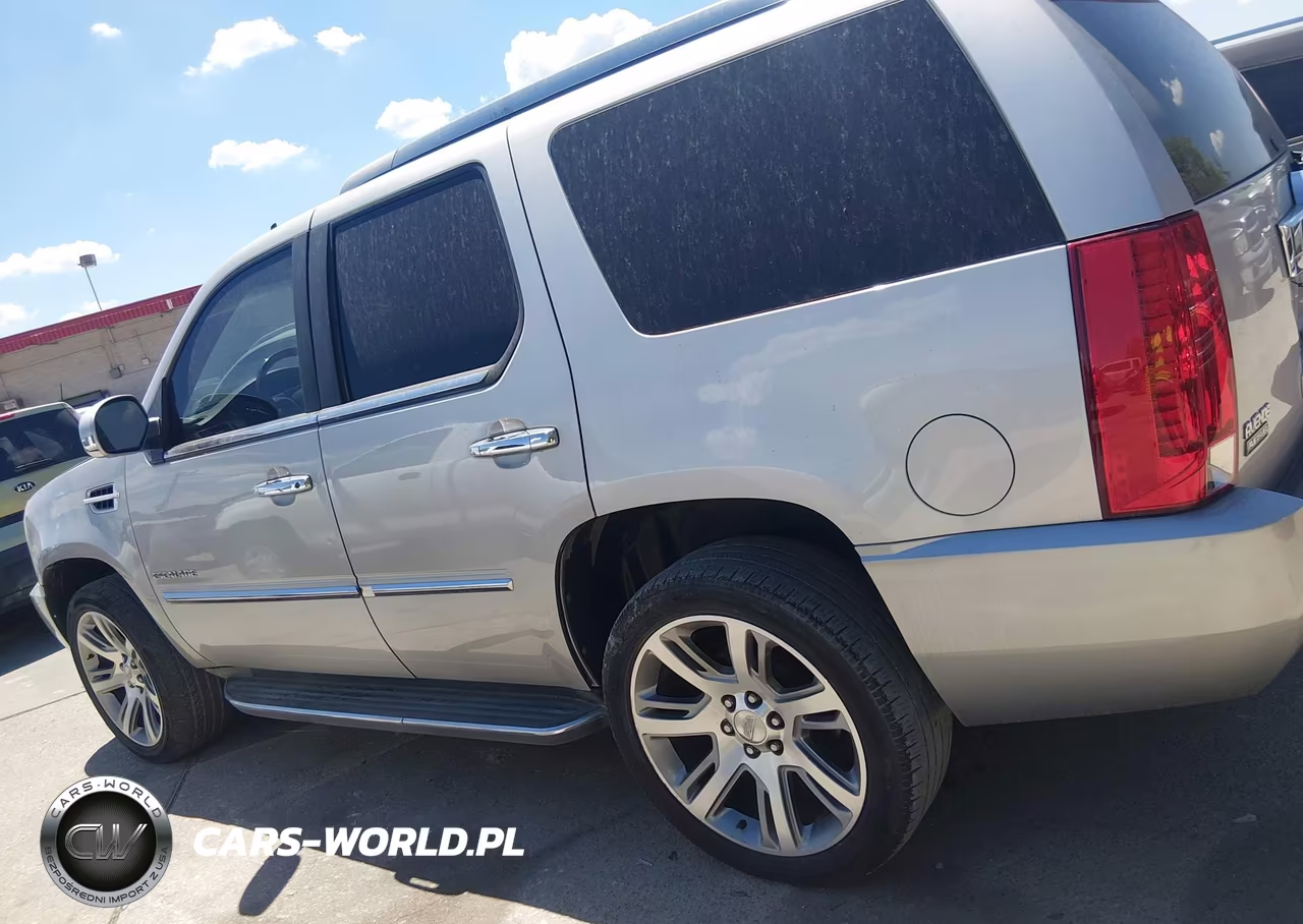 2011 Cadillac Escalade Standard VIN:1GYS4AEF3BR234674 - 14
