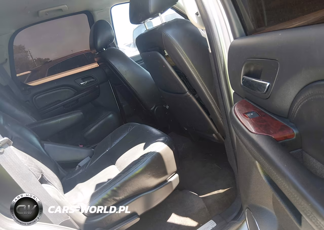 2011 Cadillac Escalade Standard VIN:1GYS4AEF3BR234674 - 8
