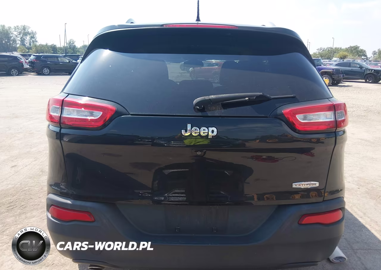 2016 Jeep Cherokee Latitude VIN:1C4PJLCB4GW312176 - 16