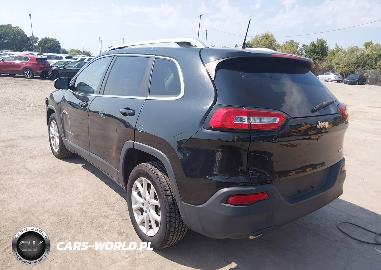 2016 Jeep Cherokee Latitude VIN:1C4PJLCB4GW312176 - 3