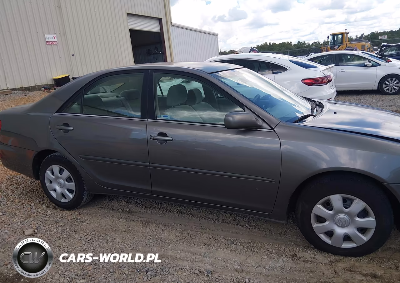 2003 Toyota Camry Le VIN:4T1BE32K53U730232 - 13