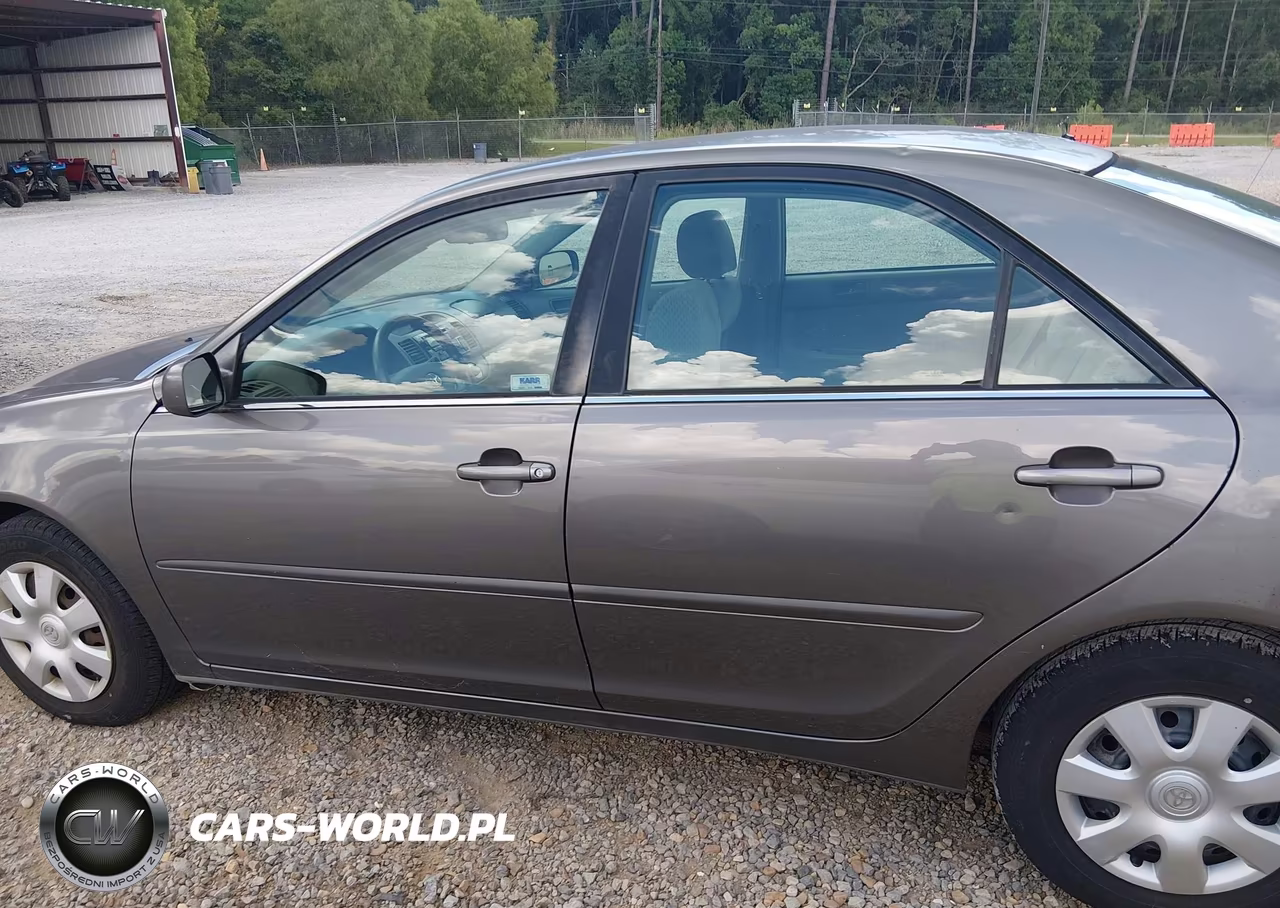 2003 Toyota Camry Le VIN:4T1BE32K53U730232 - 14