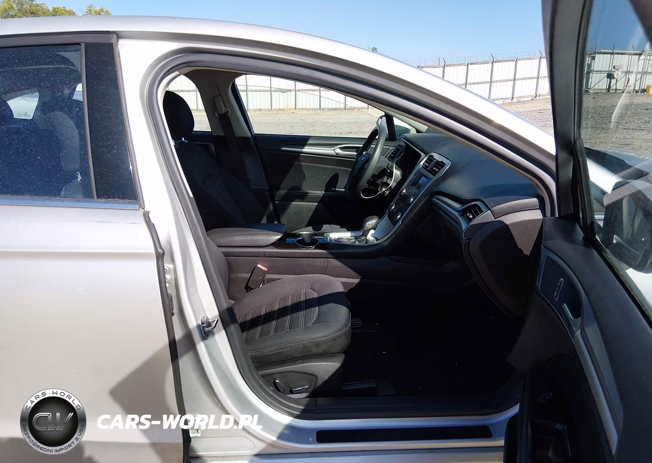 2016 Ford Fusion Se VIN:3FA6P0H75GR390682 - 5