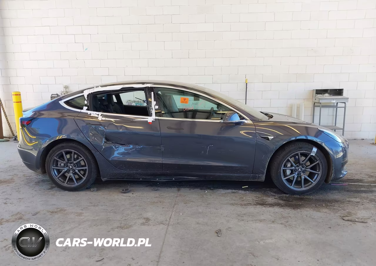 2018 Tesla Model 3 Long Range-Mid Range VIN:5YJ3E1EA8JF157669 - 11