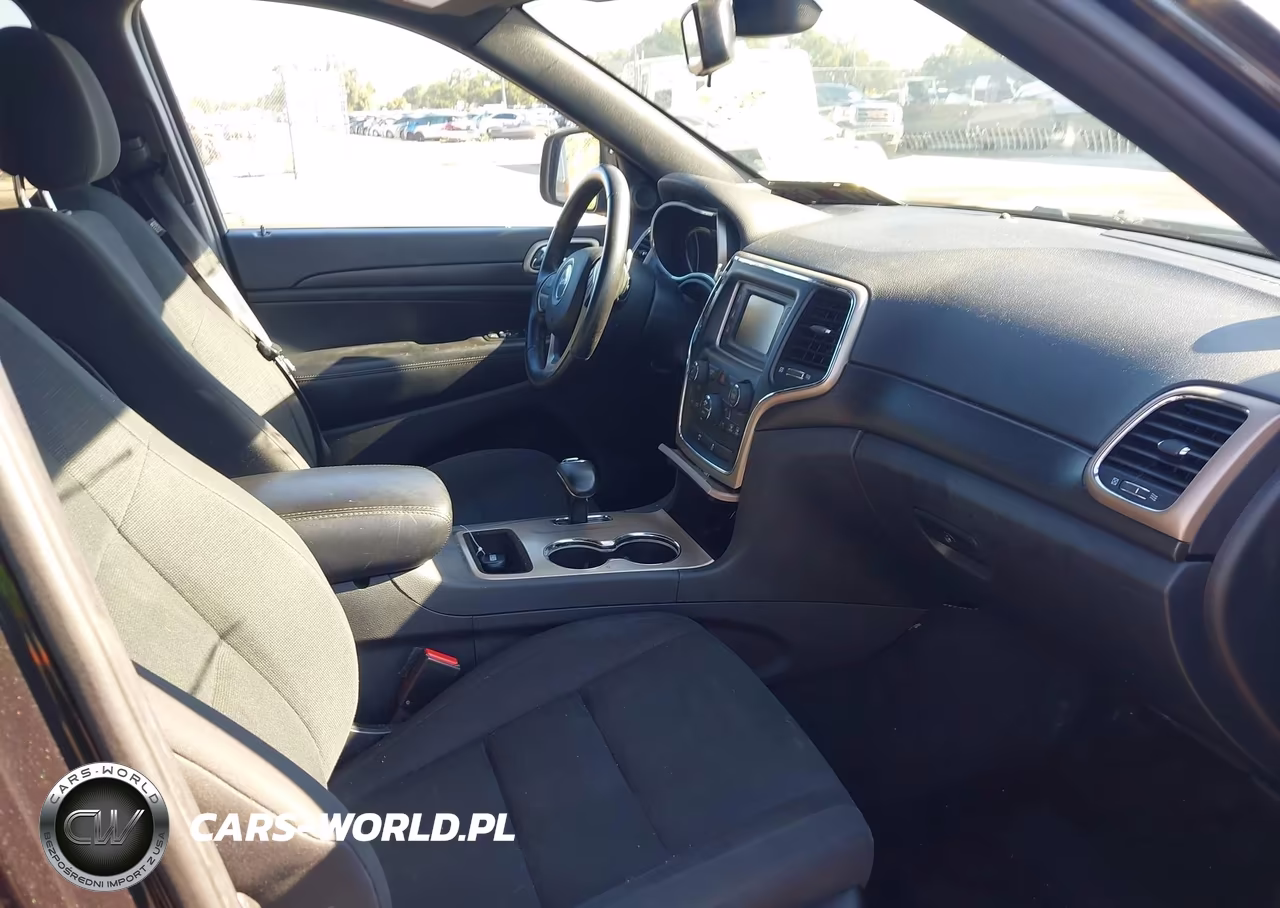 2015 Jeep Grand Cherokee Laredo VIN:1C4RJFAGXFC838093 - 5