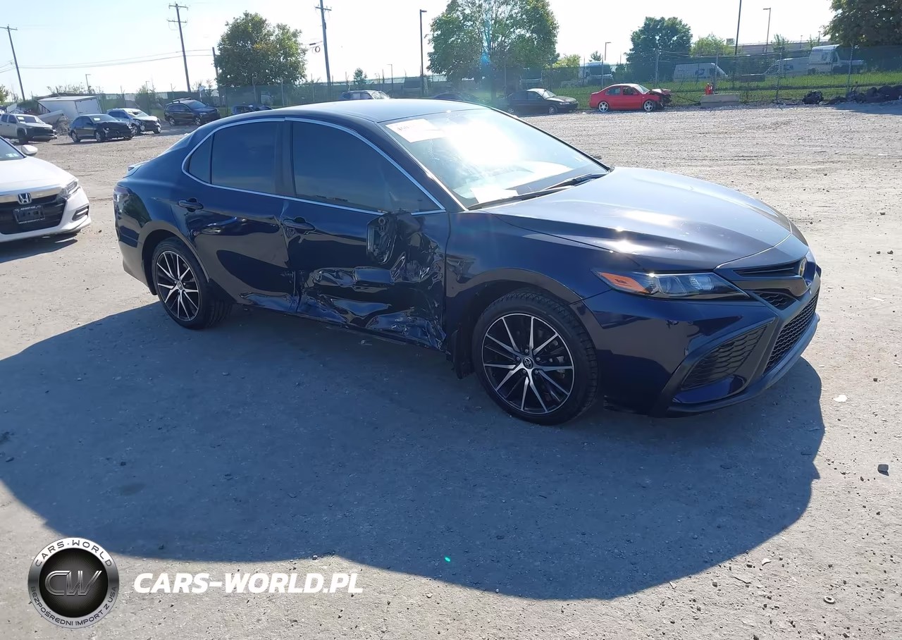 2022 Toyota Camry Se