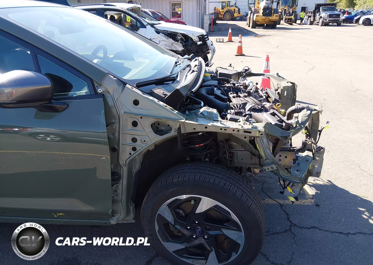 2024 Subaru Crosstrek Limited VIN:4S4GUHM63R3807670 - 18