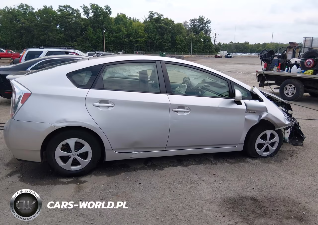 2015 Toyota Prius VIN:JTDKN3DU1F1908162 - 12