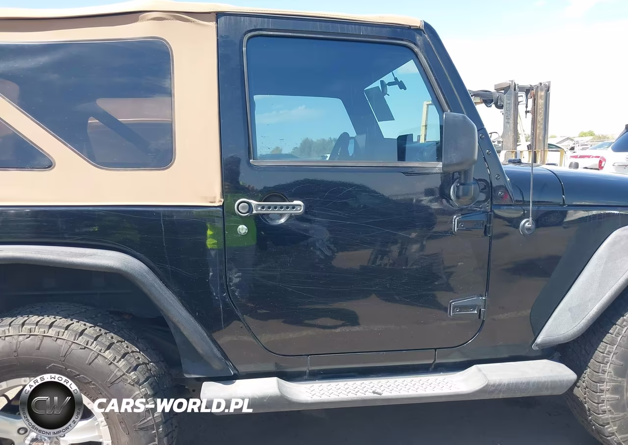 2010 Jeep Wrangler Sport VIN:1J4AA2D17AL212078 - 13