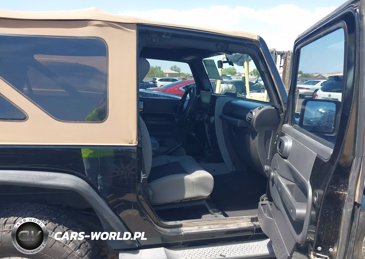 2010 Jeep Wrangler Sport VIN:1J4AA2D17AL212078 - 5