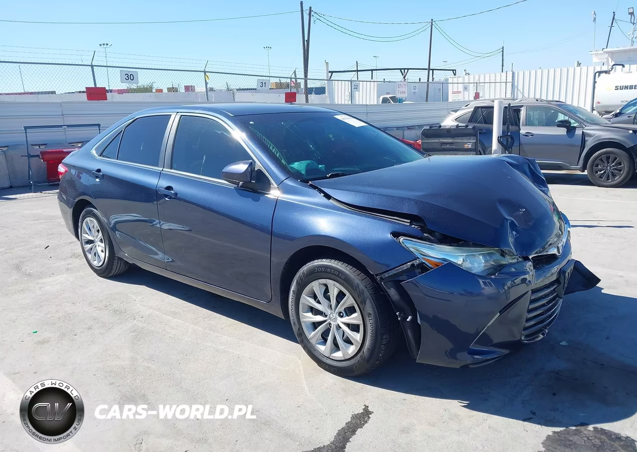 2015 Toyota Camry Le
