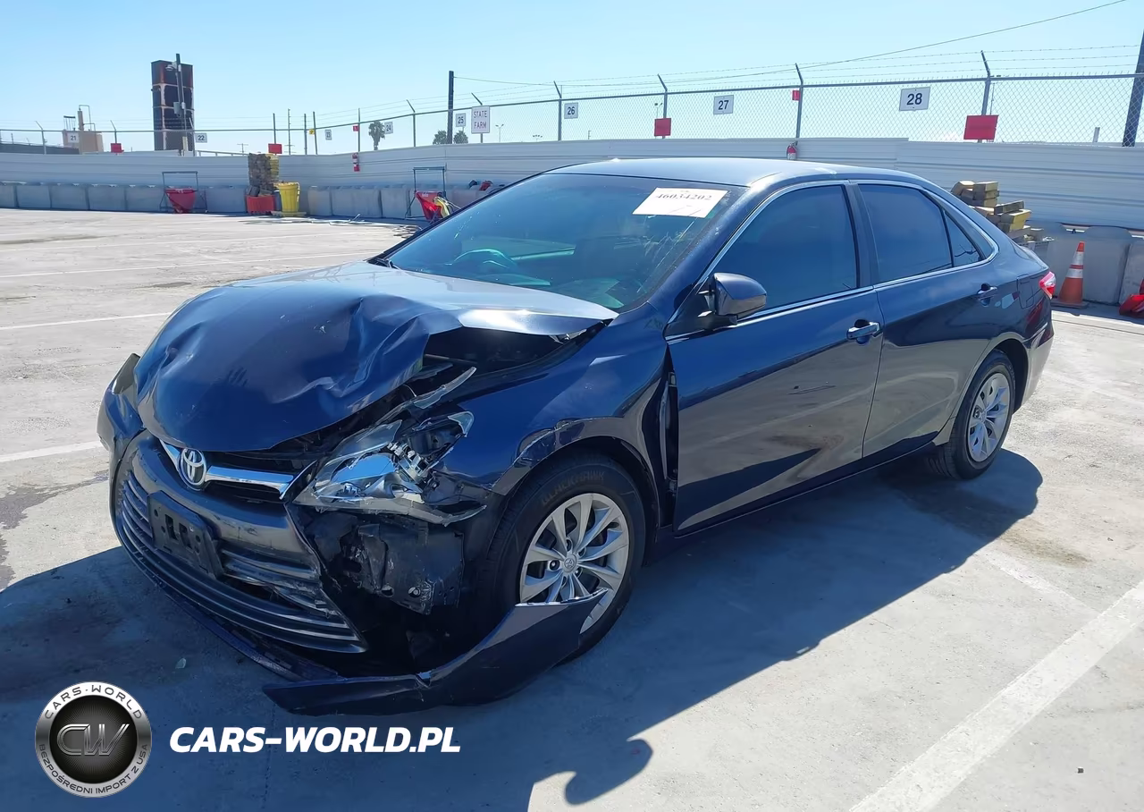 2015 Toyota Camry Le VIN:4T4BF1FK1FR462821 - 2