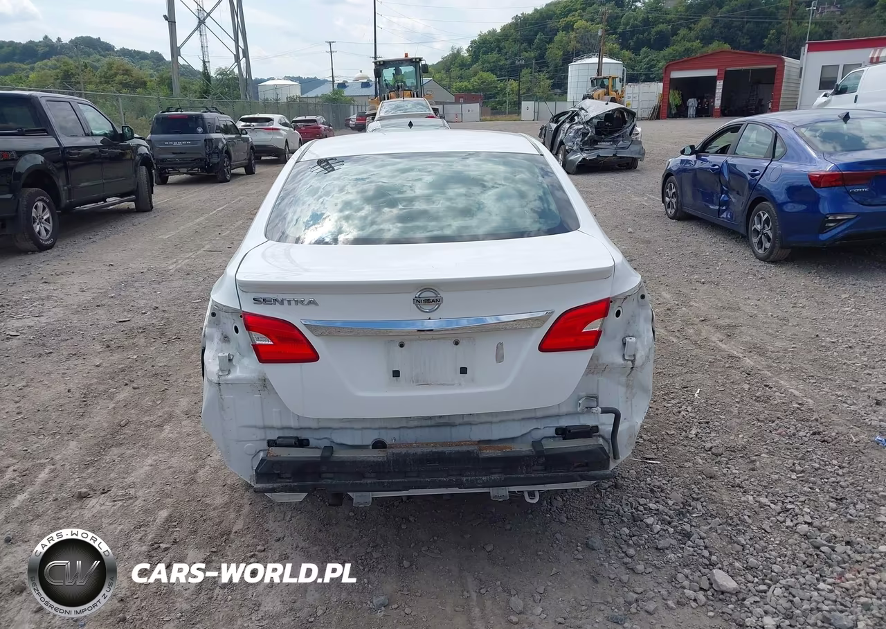 2017 Nissan Sentra S VIN:3N1AB7AP6HY247160 - 17