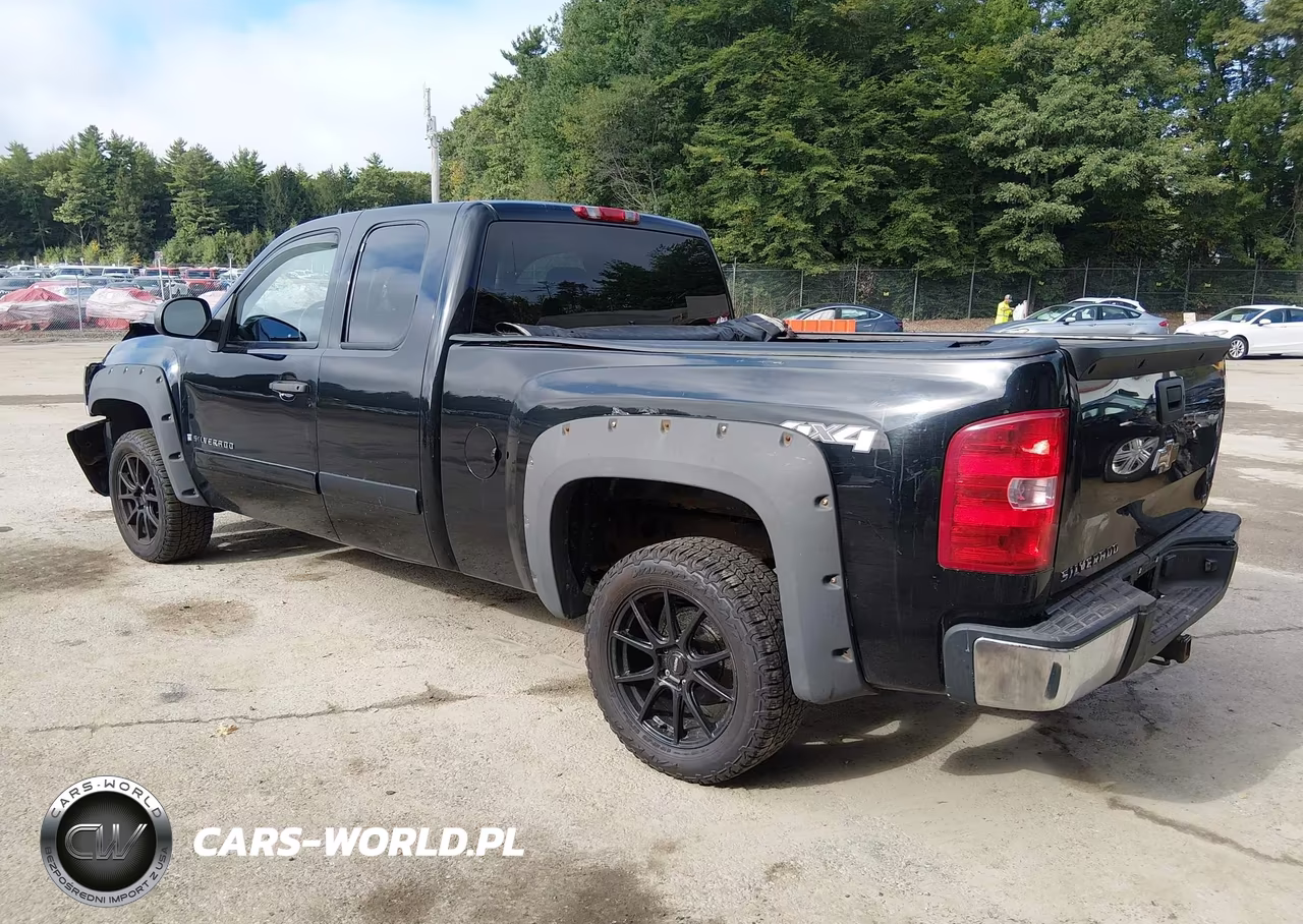 2008 Chevrolet Silverado K1500 VIN:2GCEK19J881242066 - 3