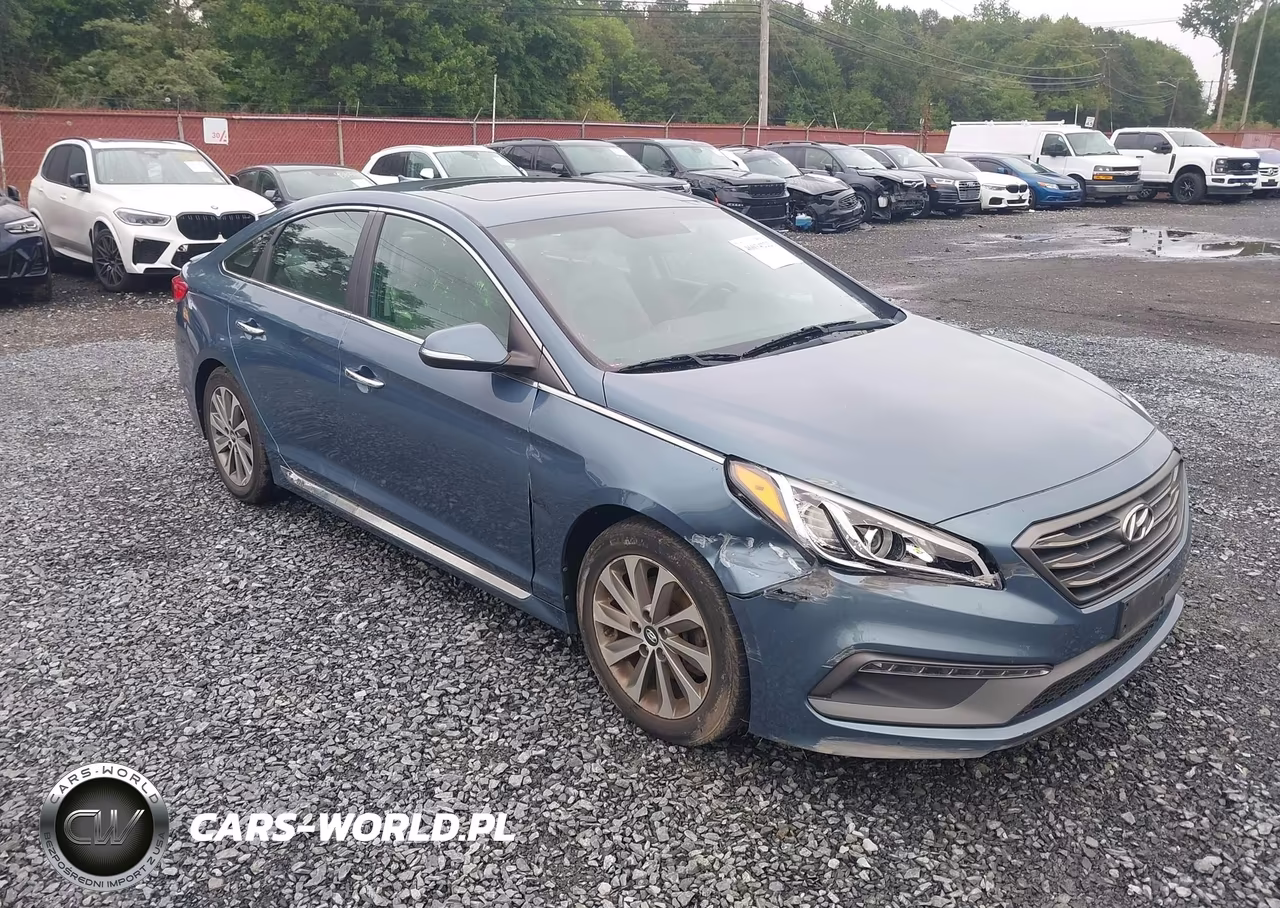 2016 Hyundai Sonata Sport VIN:5NPE34AF2GH353442 - 17