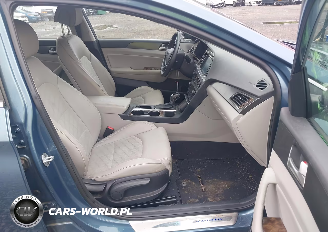 2016 Hyundai Sonata Sport VIN:5NPE34AF2GH353442 - 5