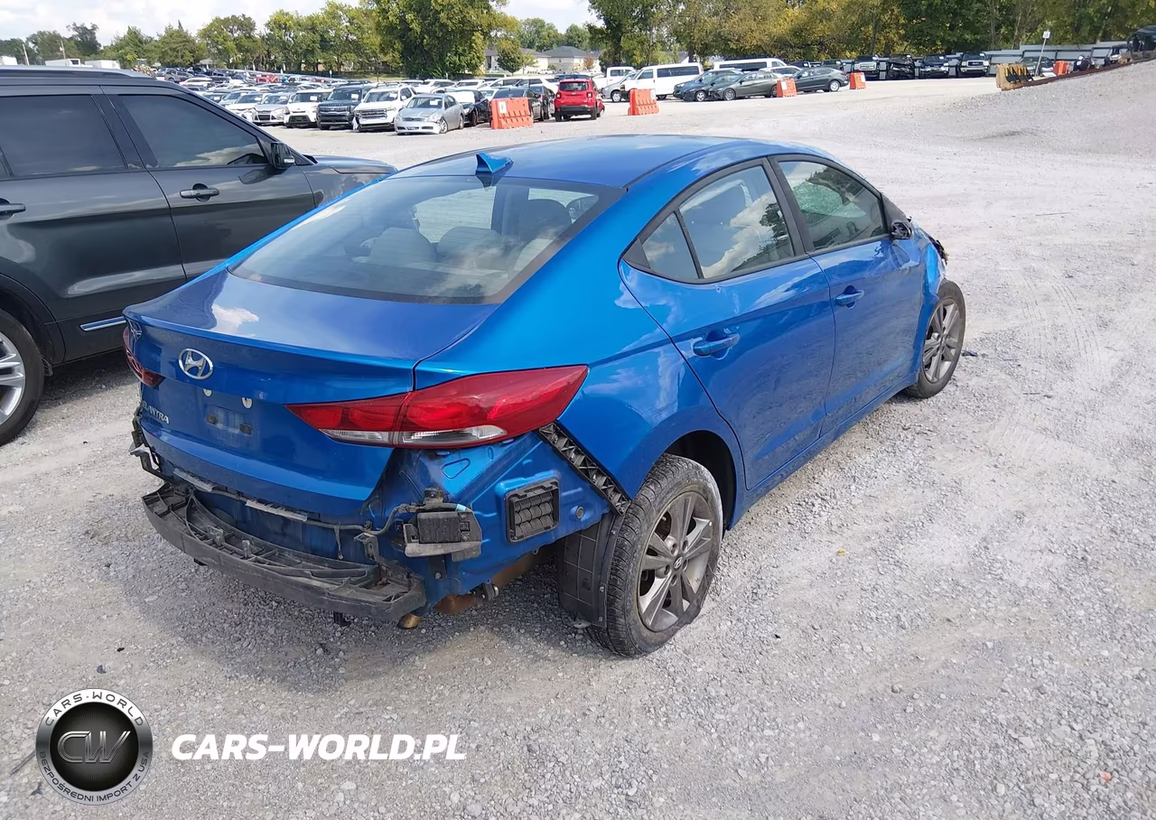 2018 Hyundai Elantra Sel VIN:5NPD84LF6JH393489 - 4