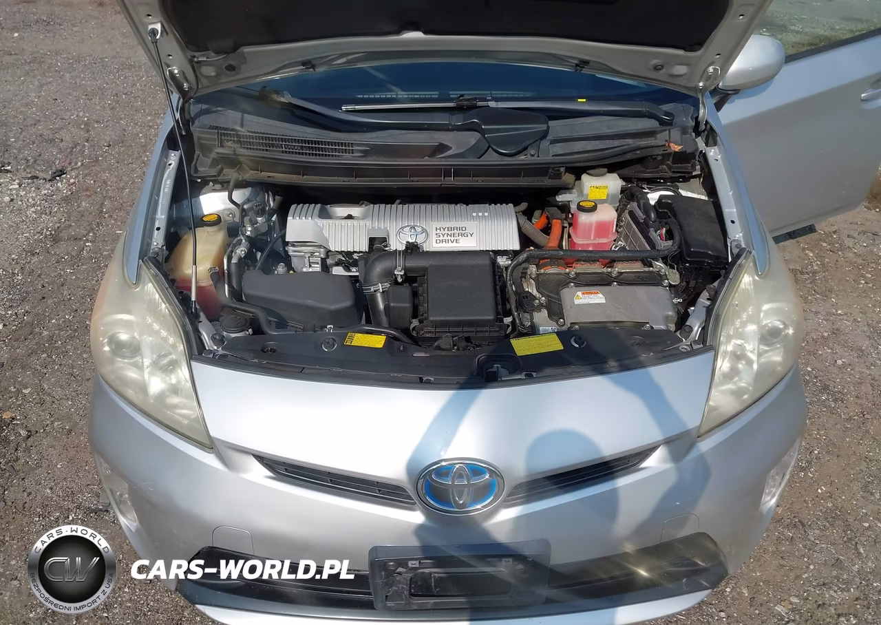 2013 Toyota Prius Two VIN:JTDKN3DU0D5642526 - 10