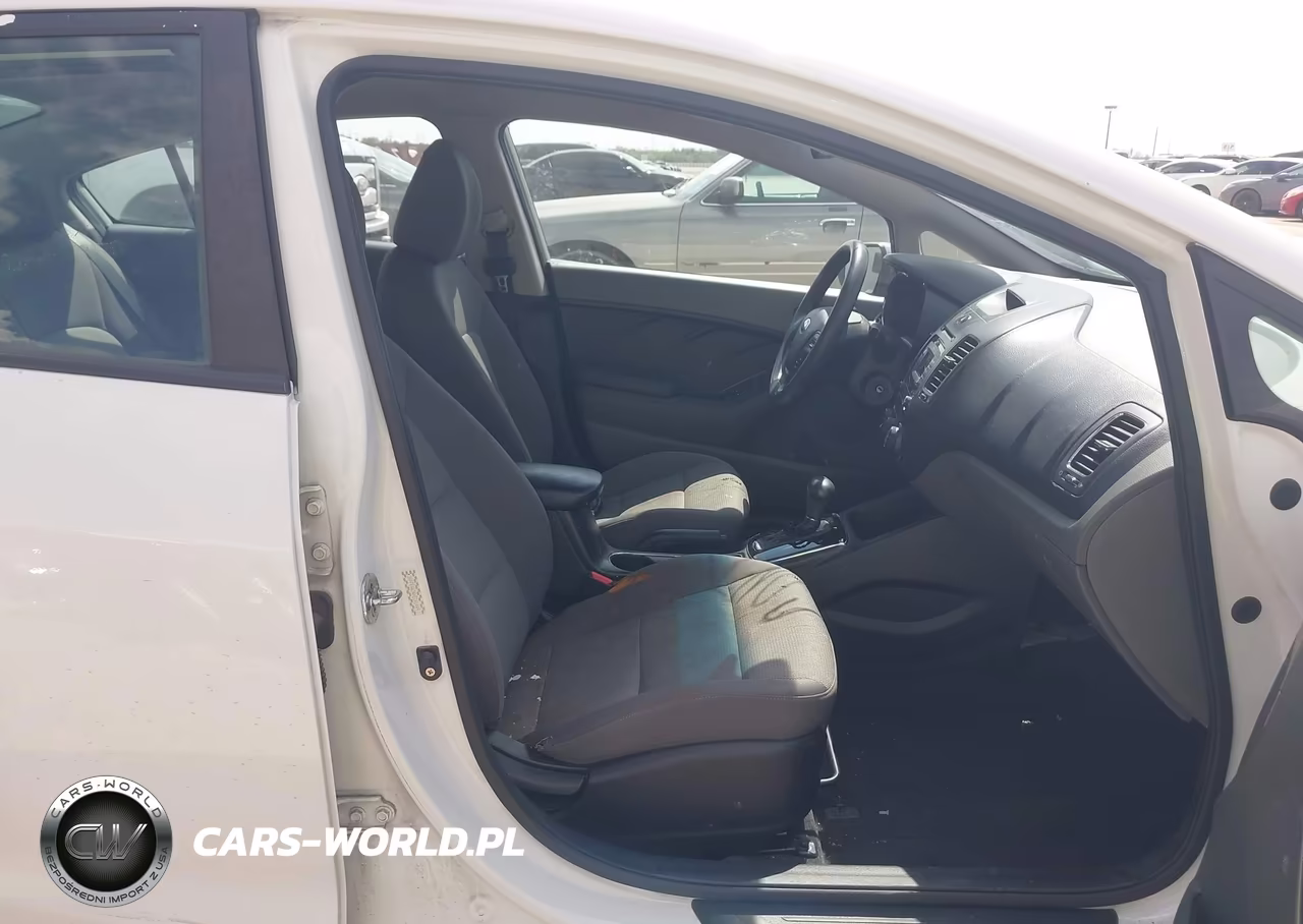 2017 Kia Forte Lx VIN:3KPFK4A74HE041449 - 5