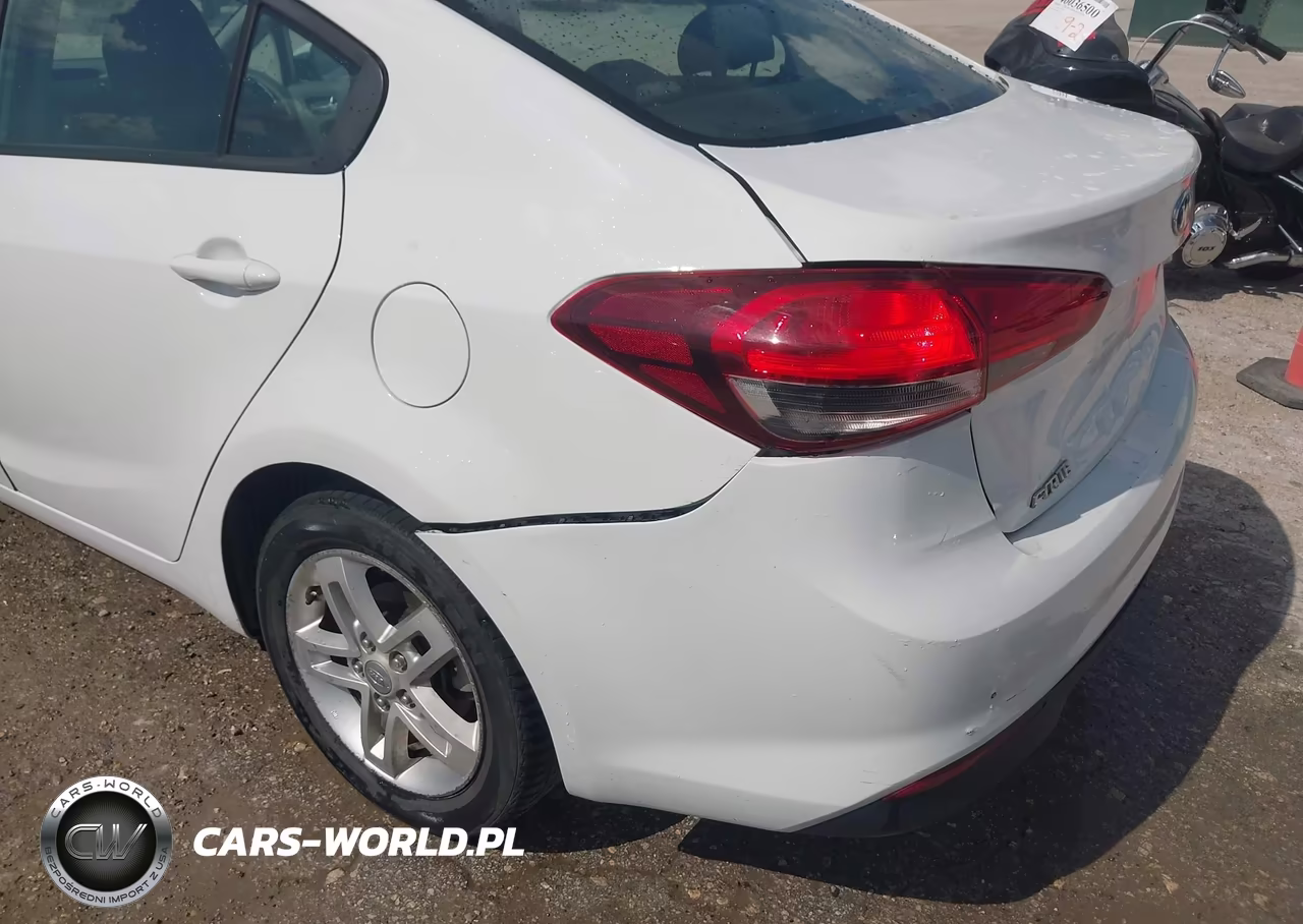 2017 Kia Forte Lx VIN:3KPFK4A74HE041449 - 6