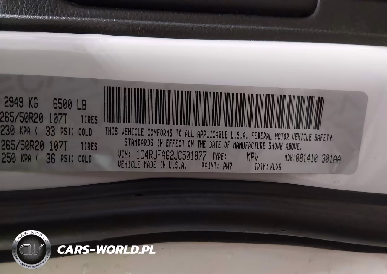 2018 Jeep Grand Cherokee Altitude 4X4 VIN:1C4RJFAG2JC501877 - 9