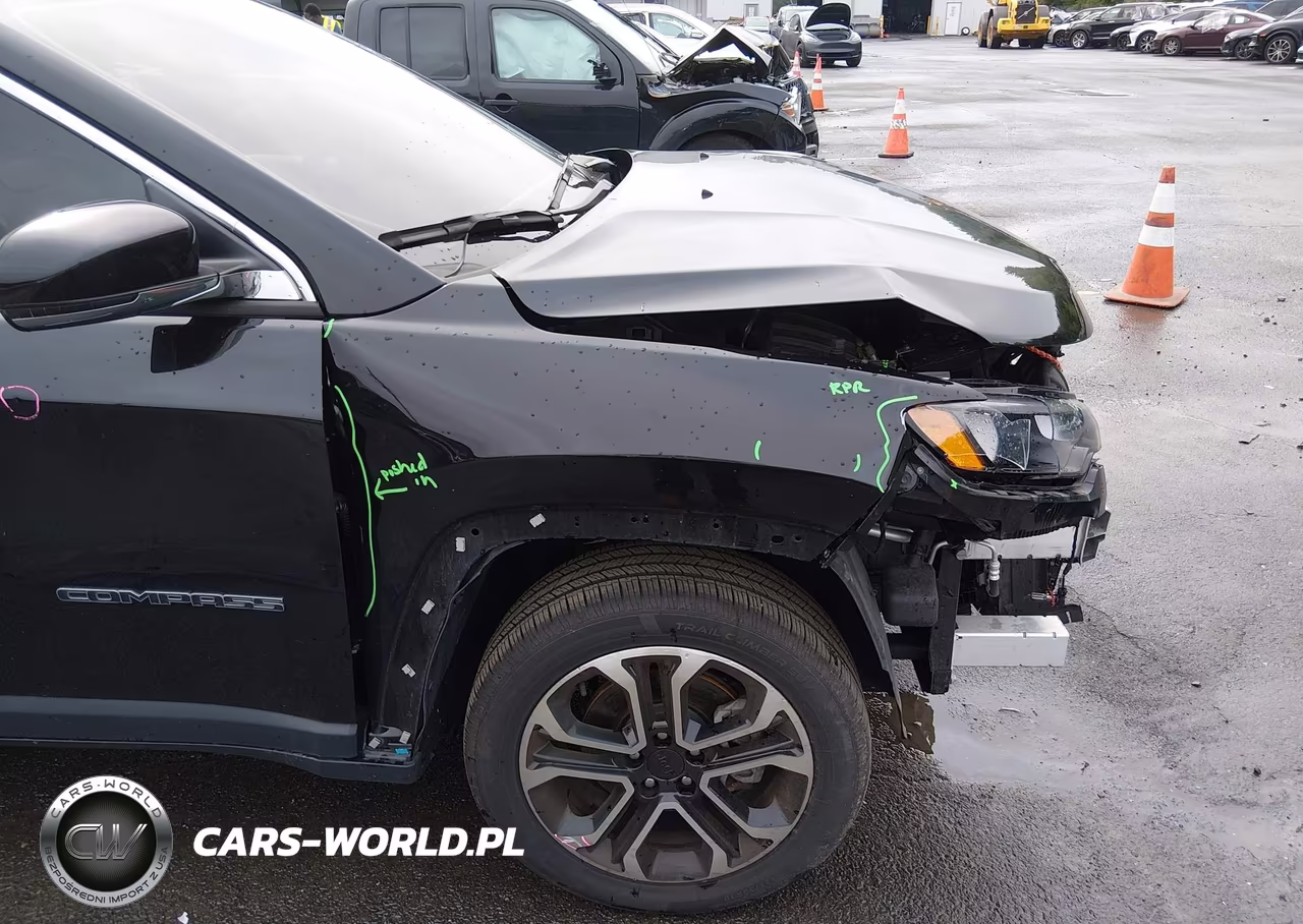 2022 Jeep Compass Limited 4X4 VIN:3C4NJDCB2NT107374 - 18