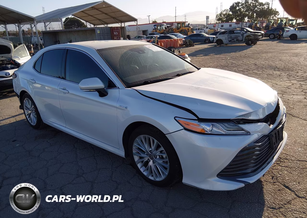 2020 Toyota Camry Xle Hybrid