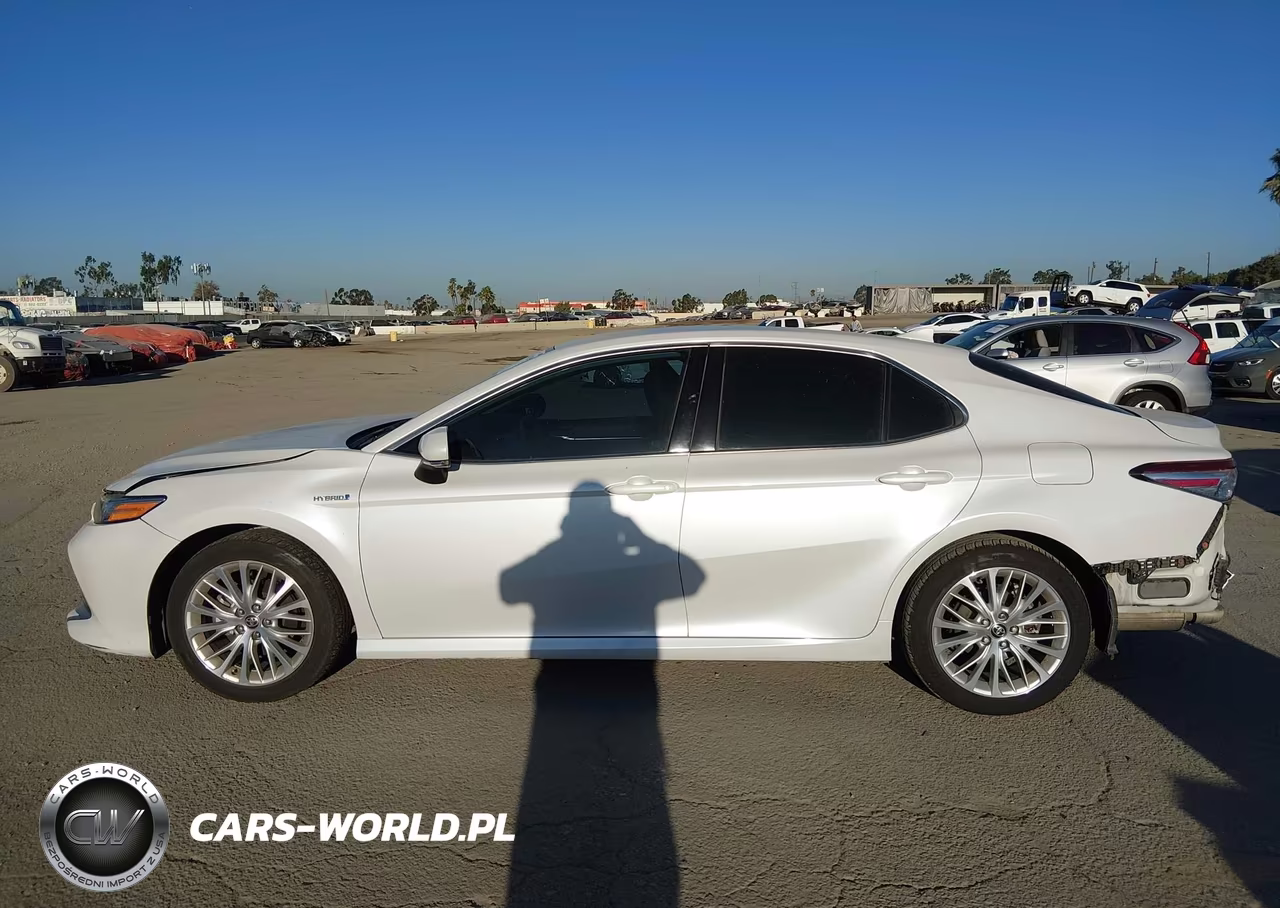 2020 Toyota Camry Xle Hybrid VIN:4T1F31AKXLU541329 - 15