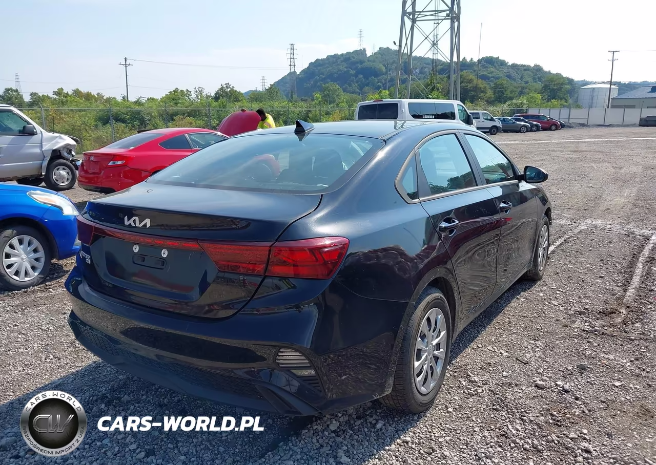 2023 Kia Forte Lx VIN:3KPF24AD8PE633019 - 4