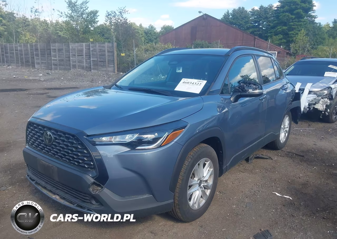 2024 Toyota Corolla Cross Le VIN:7MUBAABGXRV097651 - 17