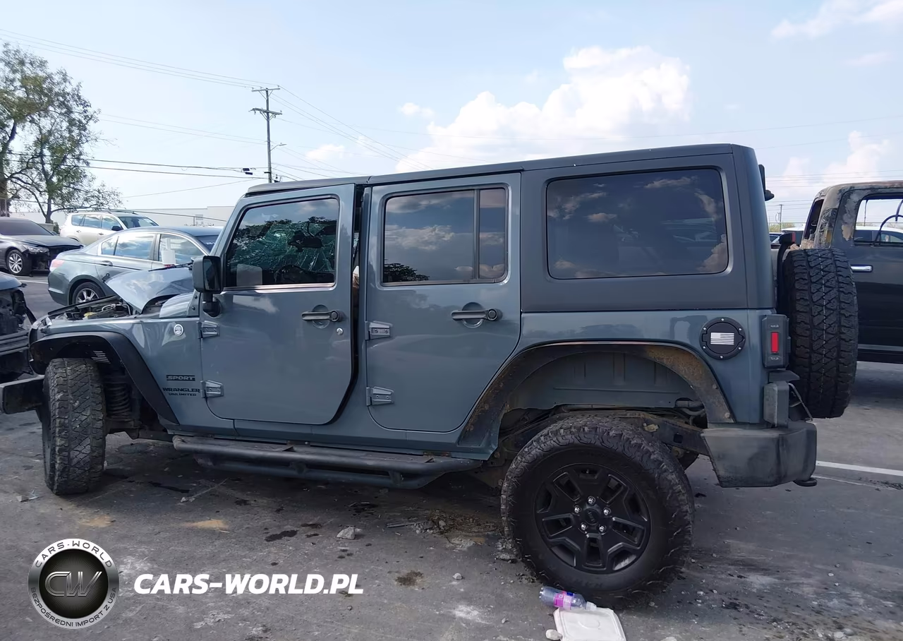 2014 Jeep Wrangler Unlimited Sport VIN:1C4BJWDG9EL149657 - 13