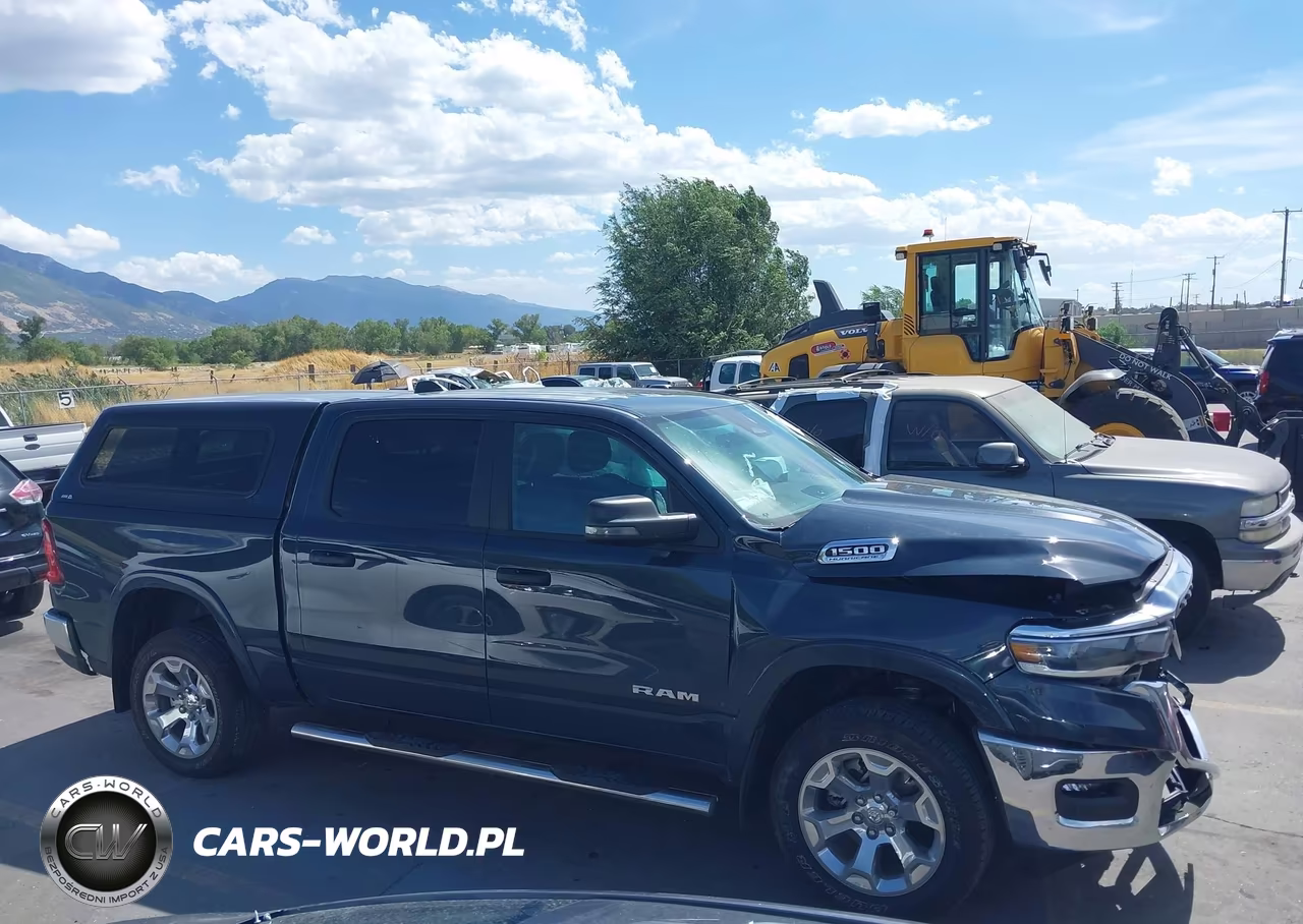 2026 Ram 1500 Big Horn 4X4 5'7 Box VIN:1C6SRFFP2TN404132 - 13