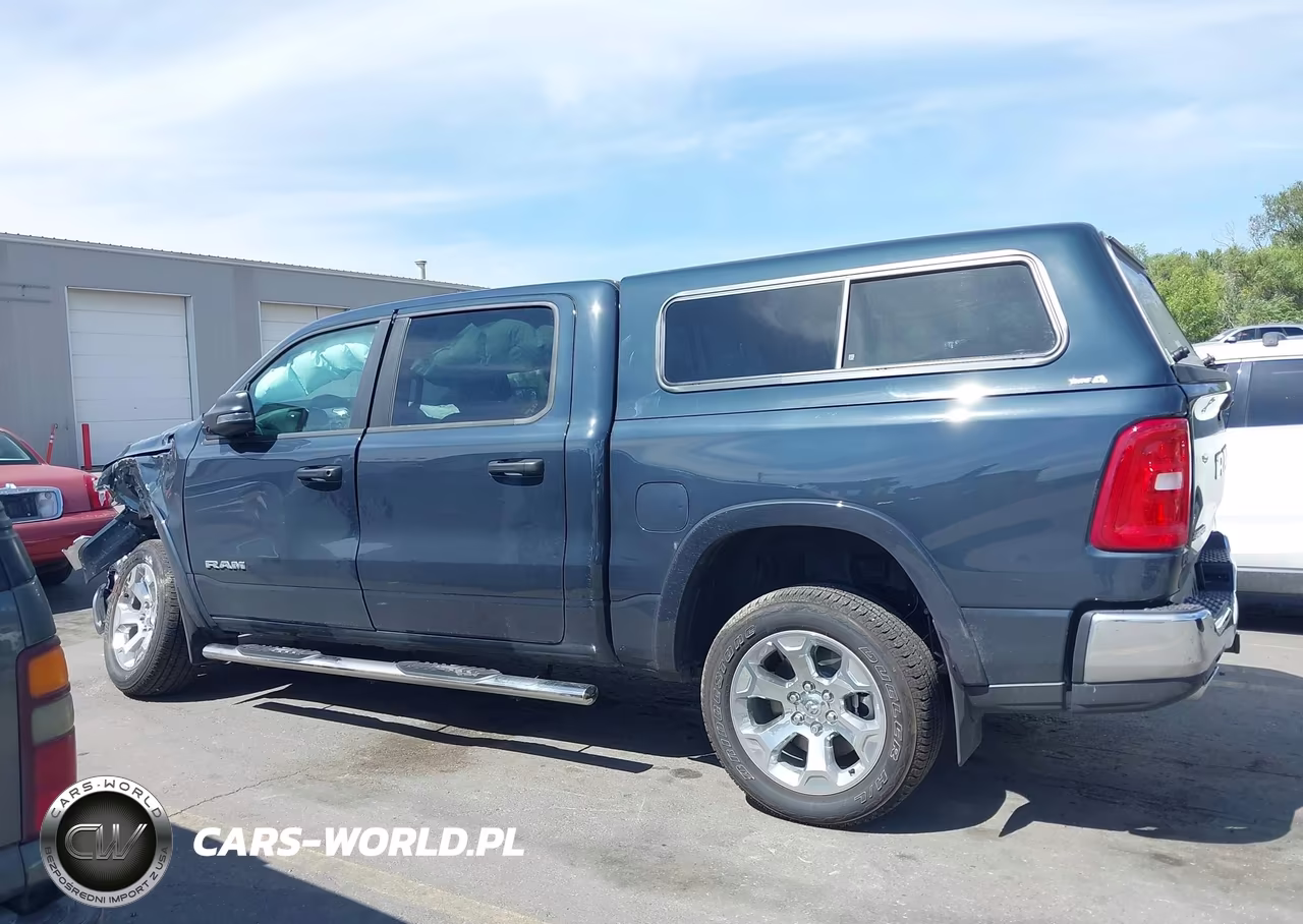 2026 Ram 1500 Big Horn 4X4 5'7 Box VIN:1C6SRFFP2TN404132 - 14
