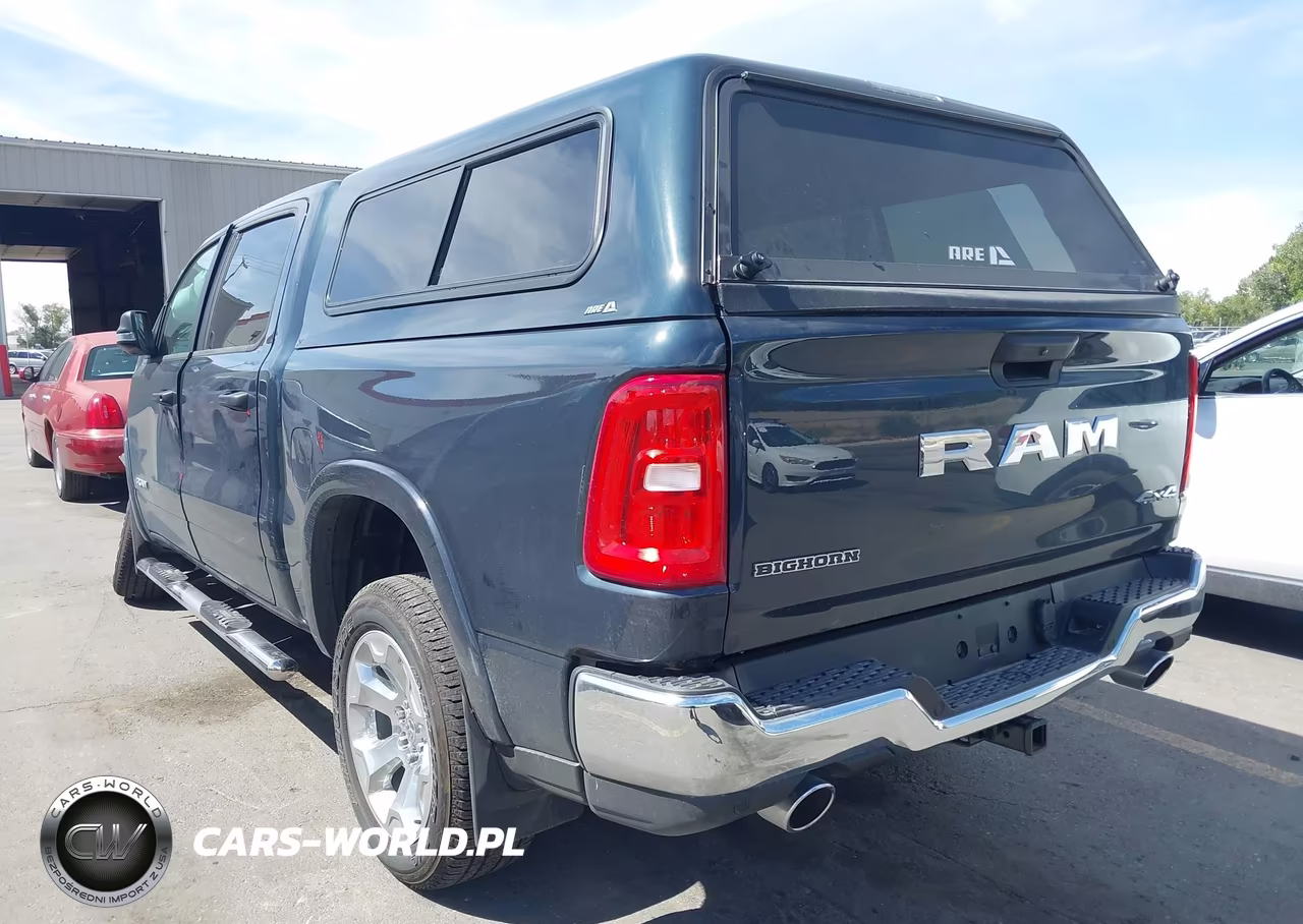 2026 Ram 1500 Big Horn 4X4 5'7 Box VIN:1C6SRFFP2TN404132 - 3