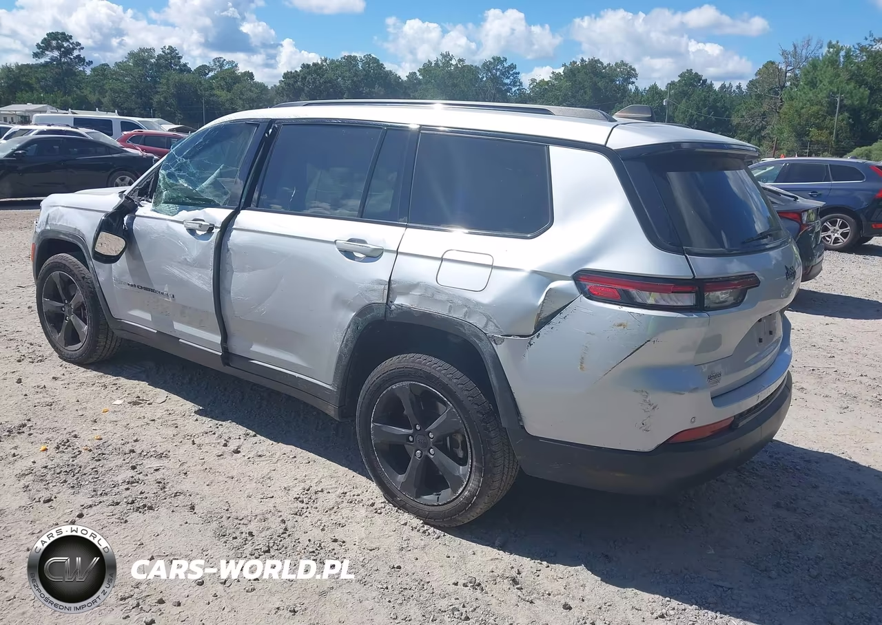 2023 Jeep Grand Cherokee L Altitude 4X2 VIN:1C4RJJAG1P8823442 - 3