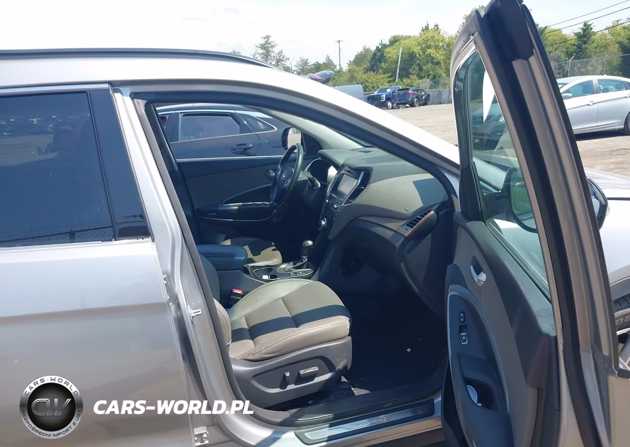 2017 Hyundai Santa Fe Limited Ultimate VIN:KM8SRDHFXHU241109 - 5