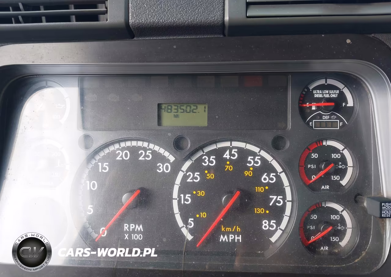 2015 Freightliner Cascadia 125 VIN:3AKBGDDV6FDGG9088 - 5