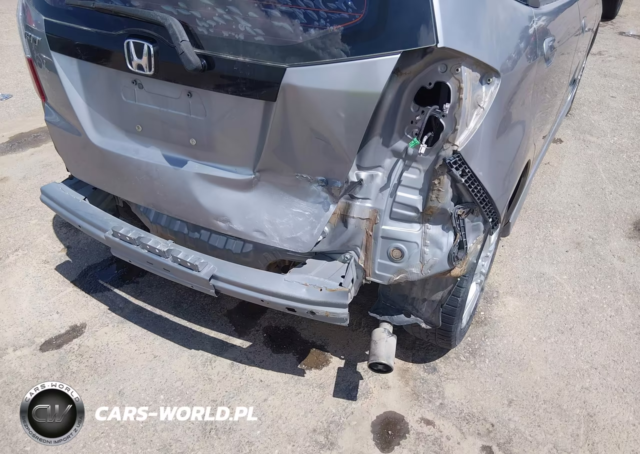 2010 Honda Fit Sport VIN:JHMGE8G48AC018851 - 18