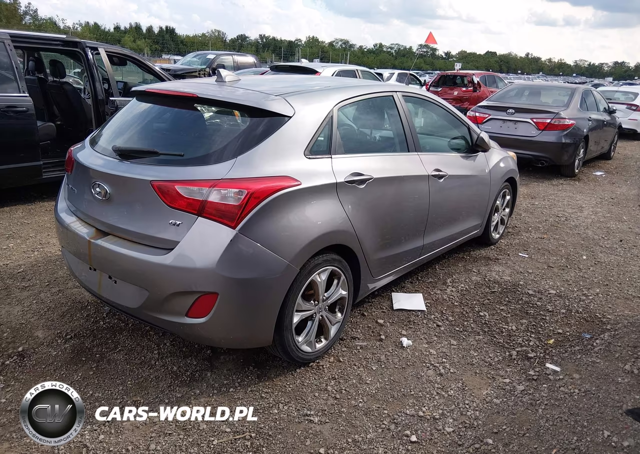 2013 Hyundai Elantra Gt VIN:KMHD35LE1DU041812 - 4